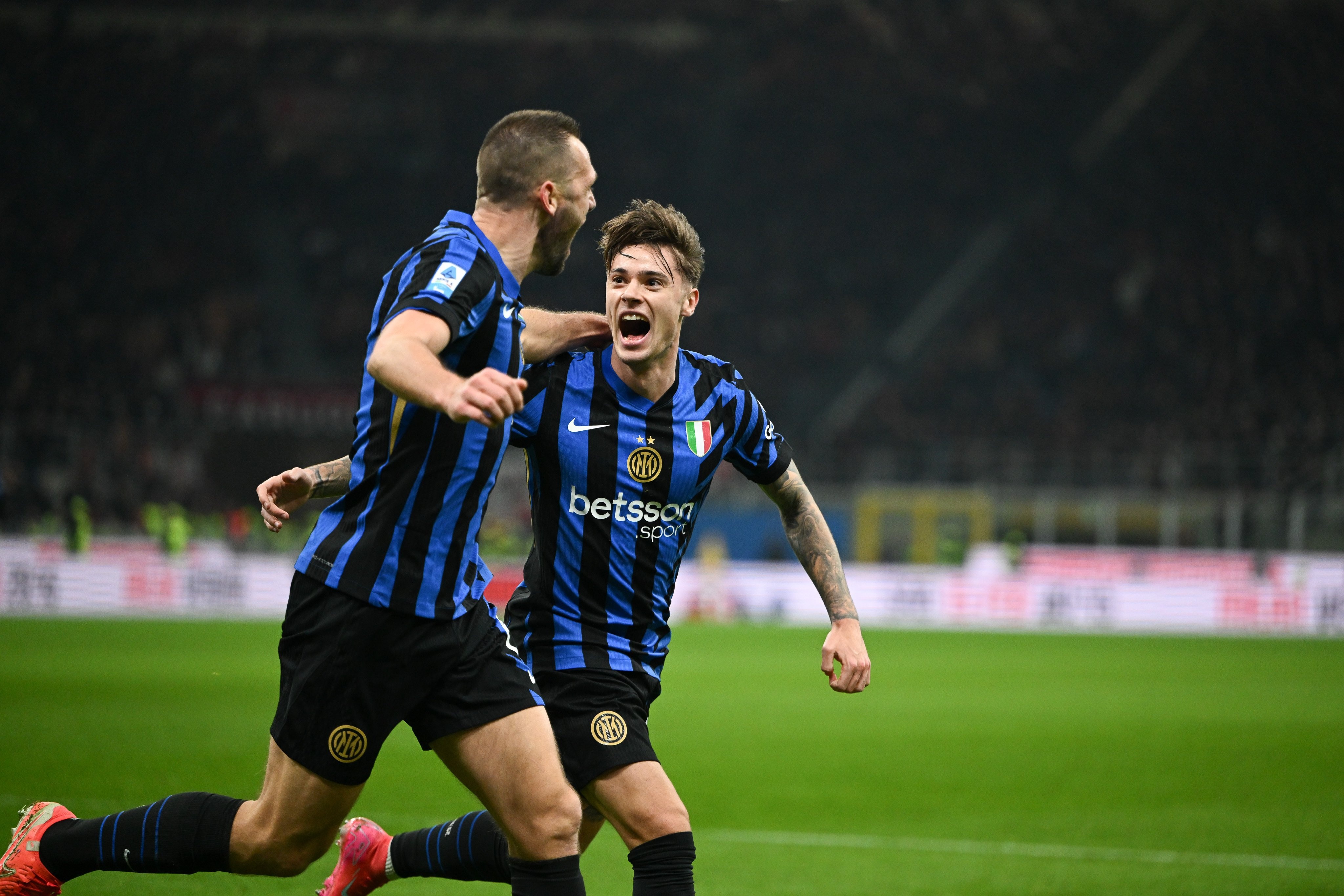 IM电竞在线体育-罗马诺：亚特兰大有意扎莱夫斯基，已与球员展开谈判